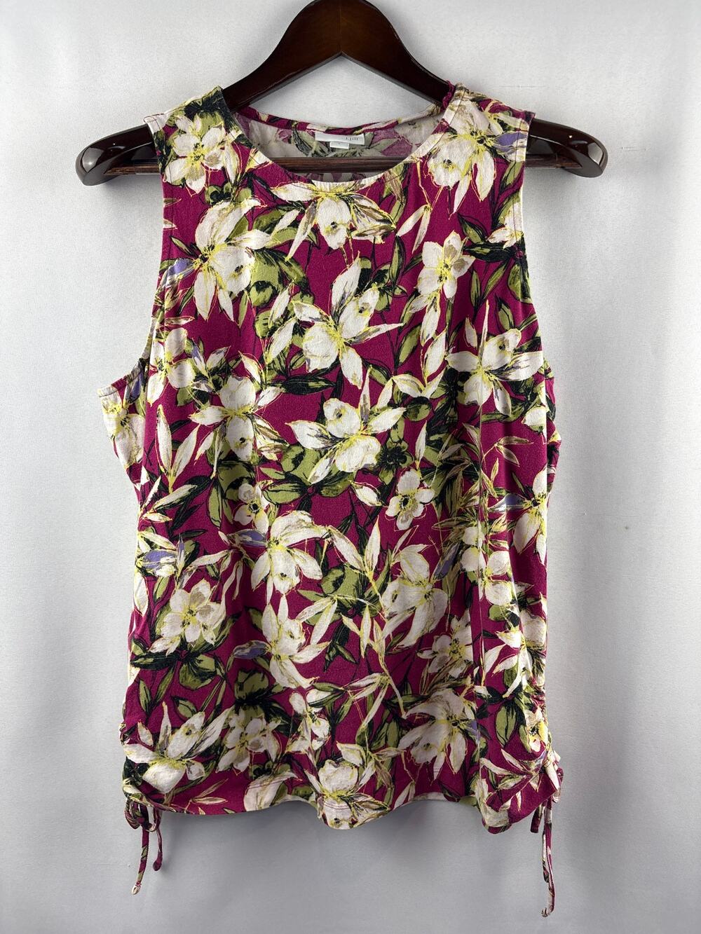 Women’s J.Jill Large Magenta Sleeveless Blouse w/ White Florals